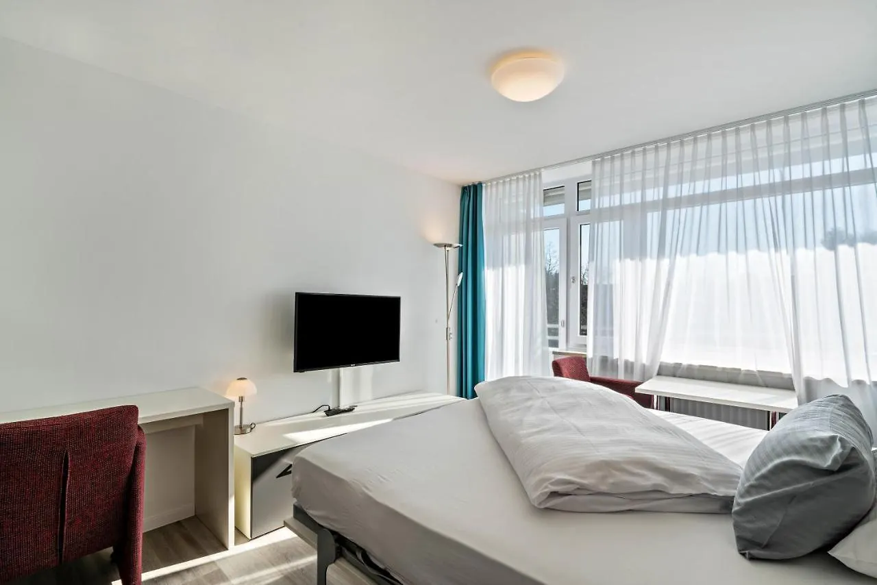 Ferienwohnung Huber Living Basic 203 Germering 0*,